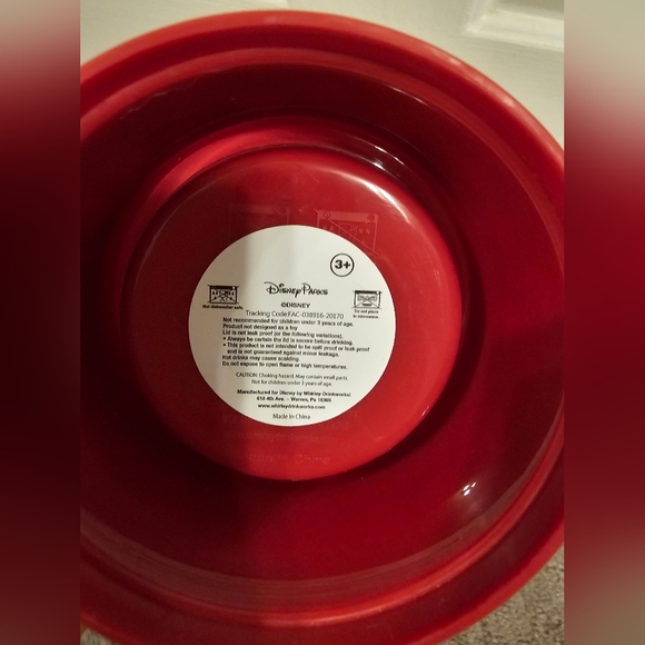 NEW Disney Parks 2022 Holiday Christmas Santa Mickey Mouse Snow Globe Sipper Cup - Picture 7 of 9